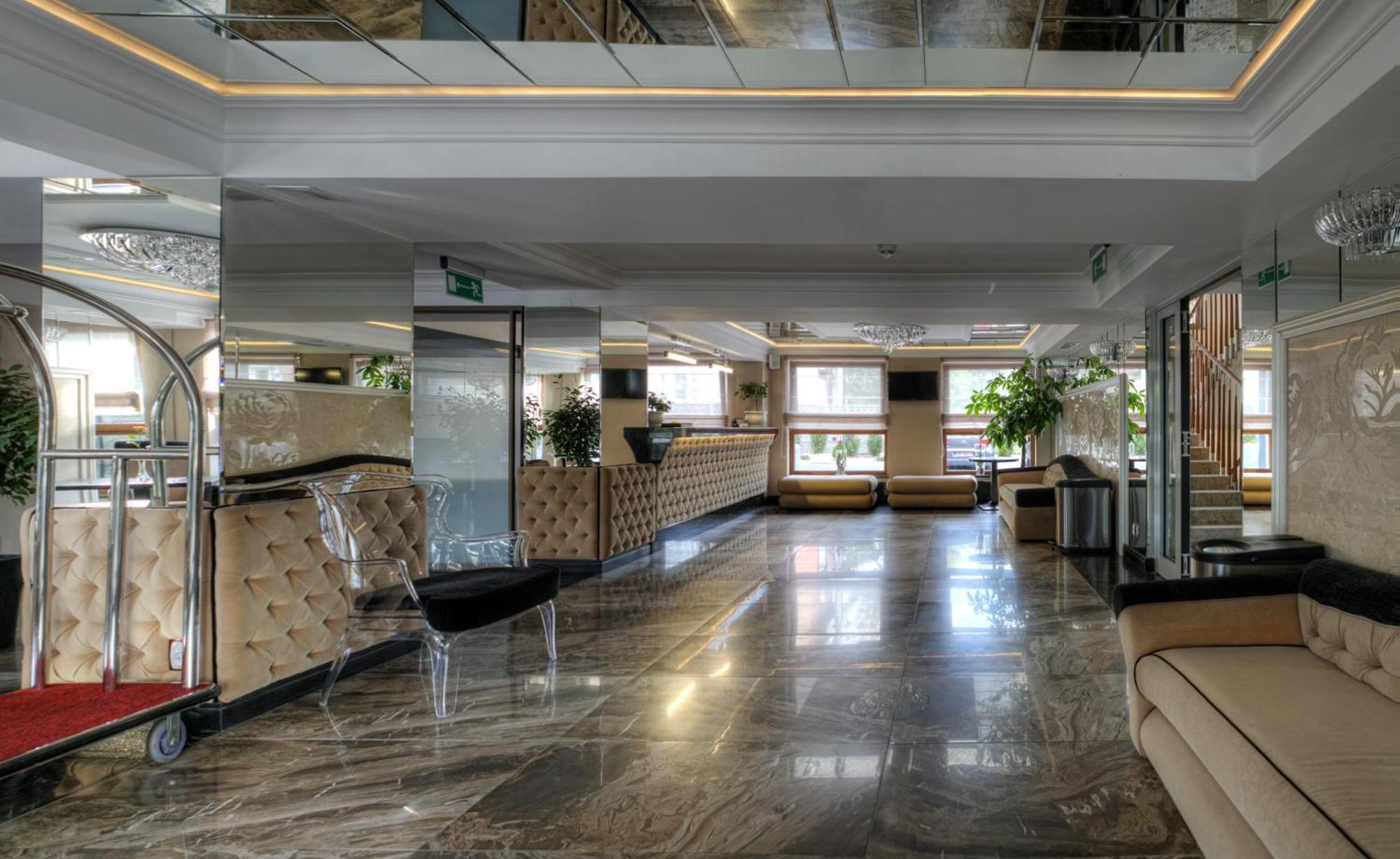 M Hotel Sosnowiec Interior foto