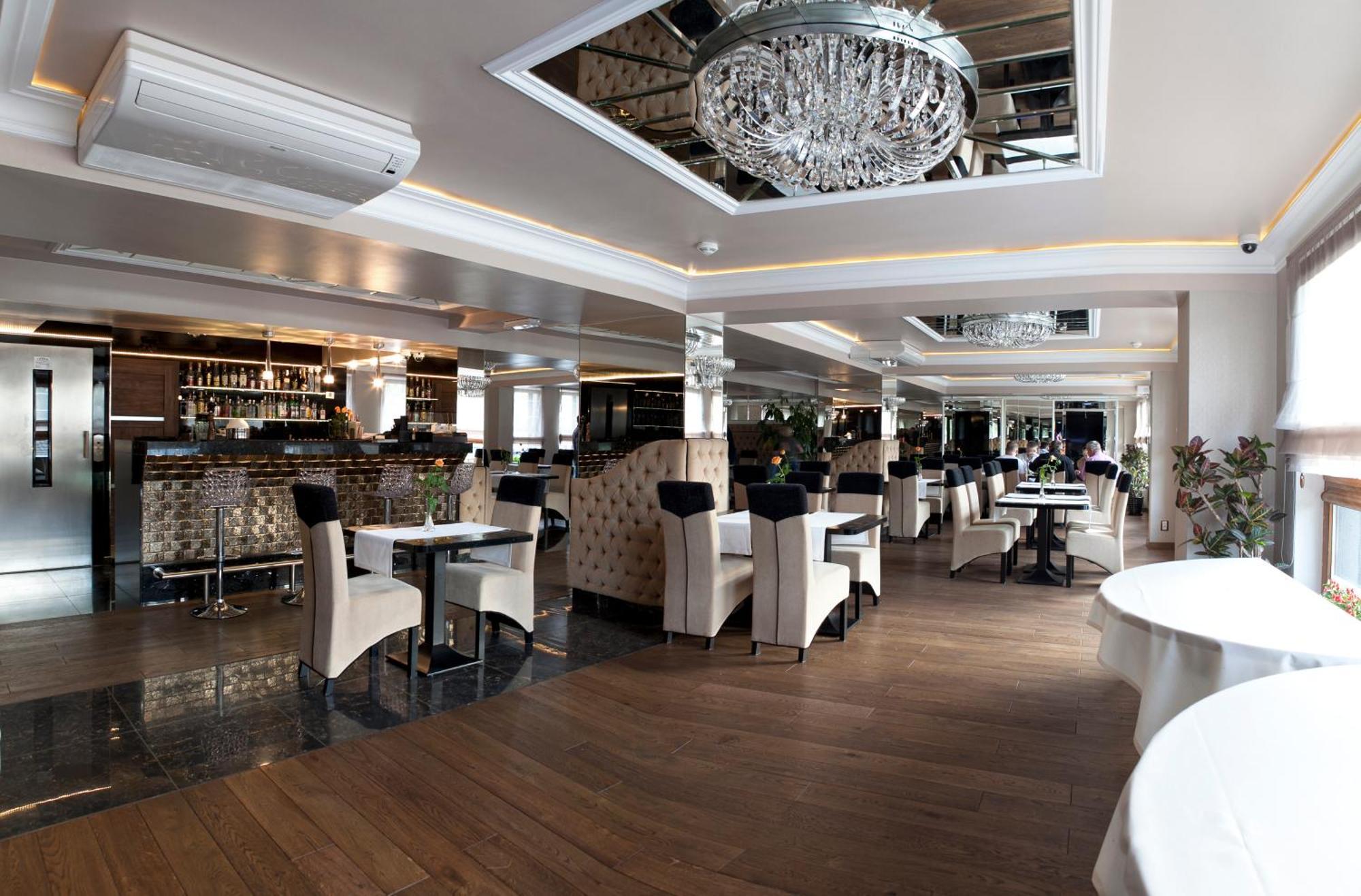 M Hotel Sosnowiec Interior foto
