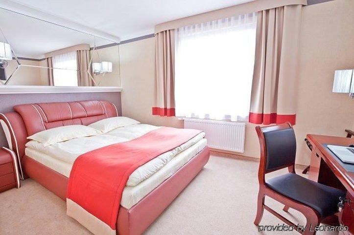 M Hotel Sosnowiec Habitación foto