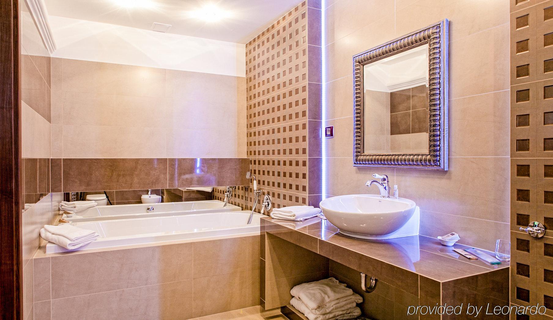 M Hotel Sosnowiec Exterior foto