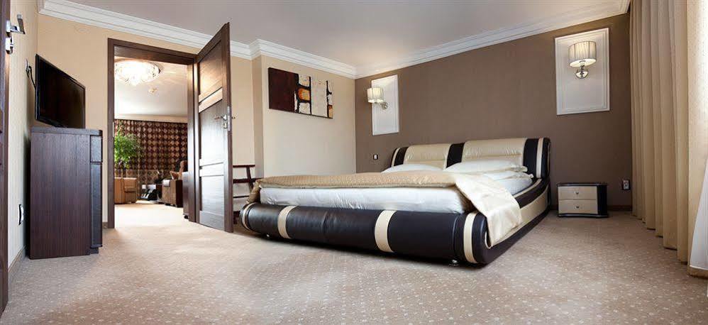 M Hotel Sosnowiec Exterior foto