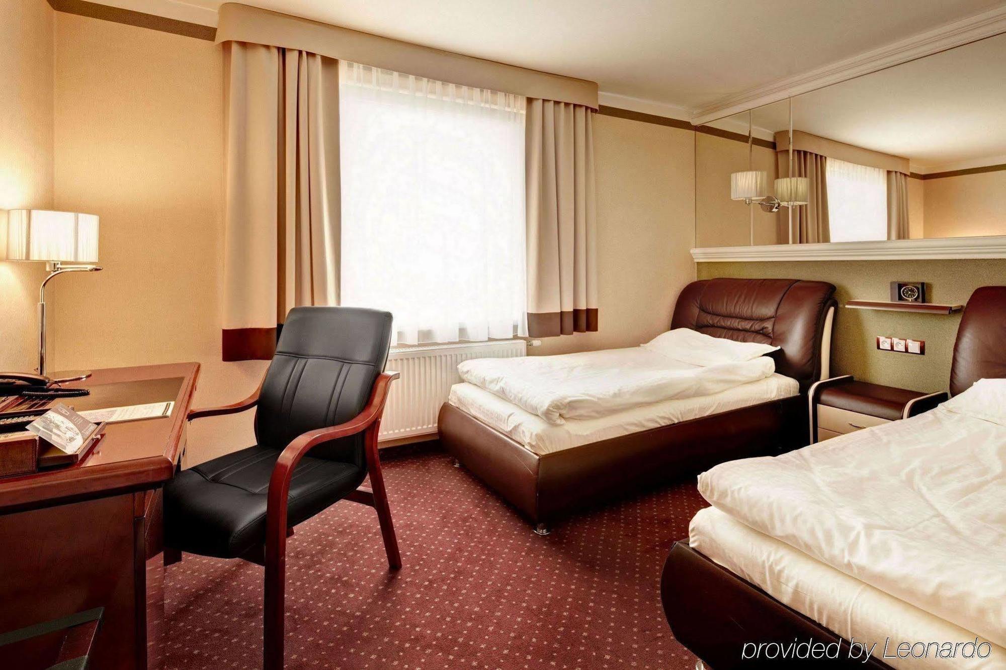 M Hotel Sosnowiec Exterior foto